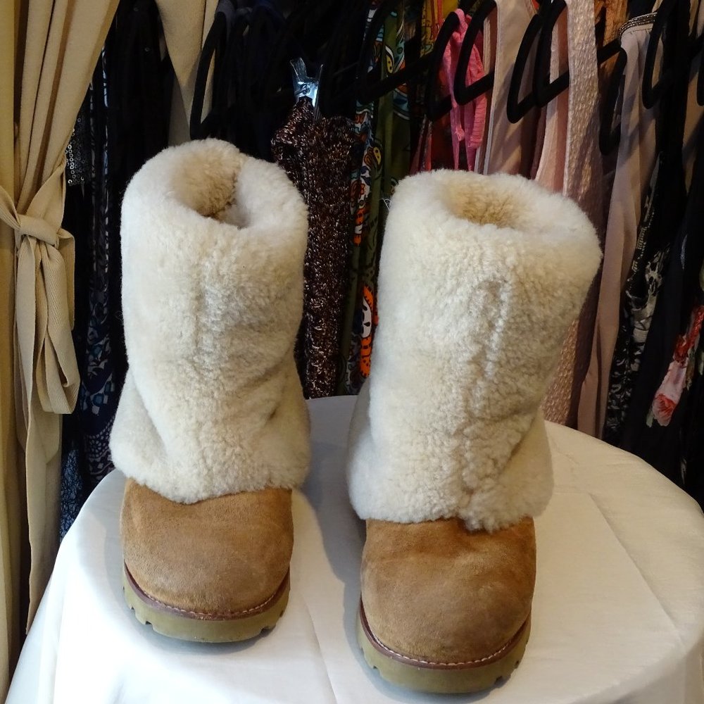 UGG Chestnut Brown and Cream Shearling Ankle Boots